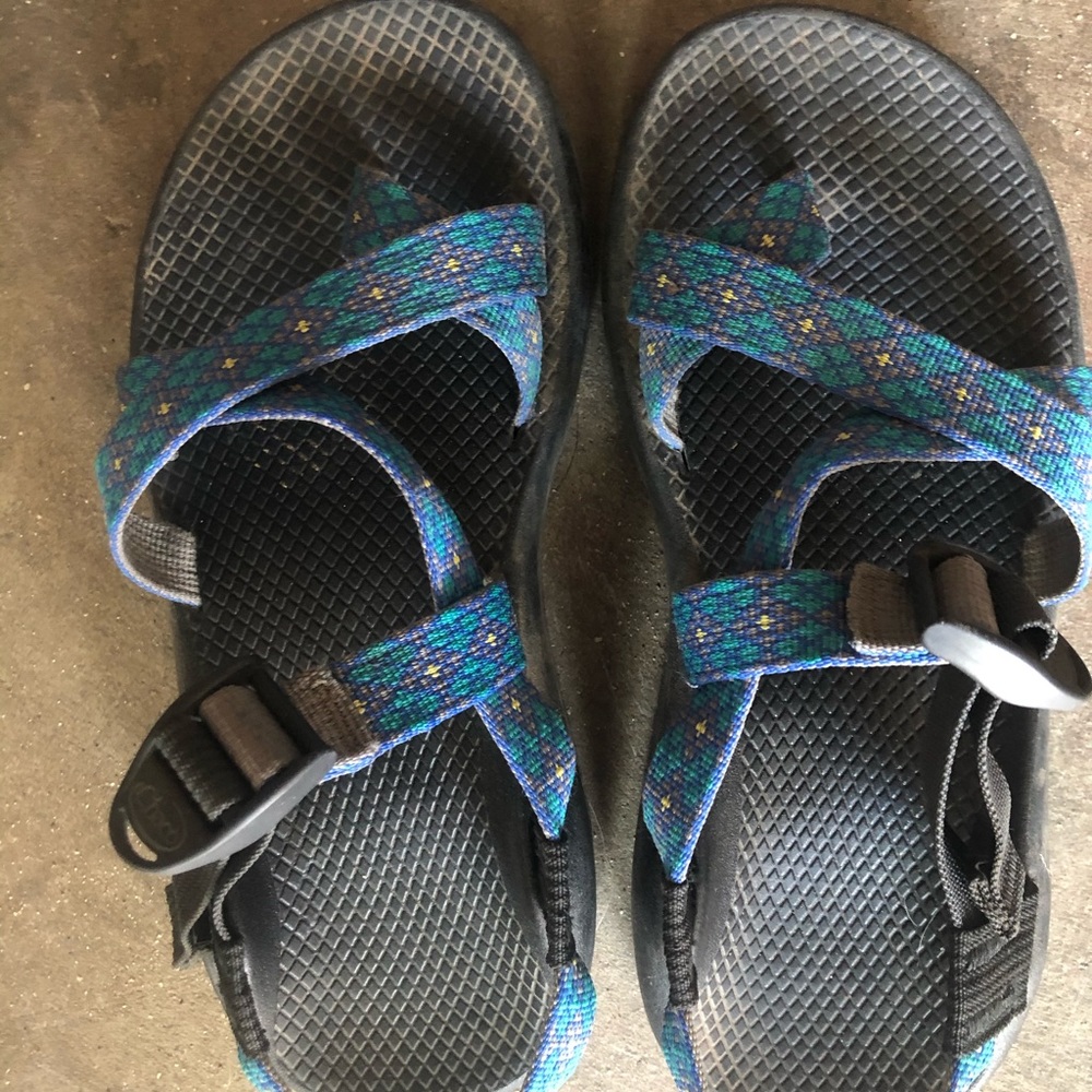 Chaco sandals with toe loop